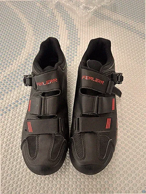 Cycling Shoes Size 9.5 / 43 Uk Fenlern W/ Cleats New Exercise & Road Bikes Ex