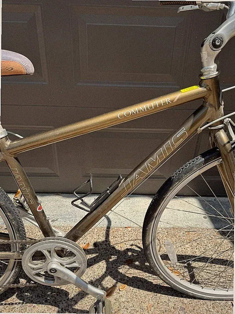 Jamis Commuter 7 Hybrid Comfort Bike 700C Shimano Aluminum City Bicycle